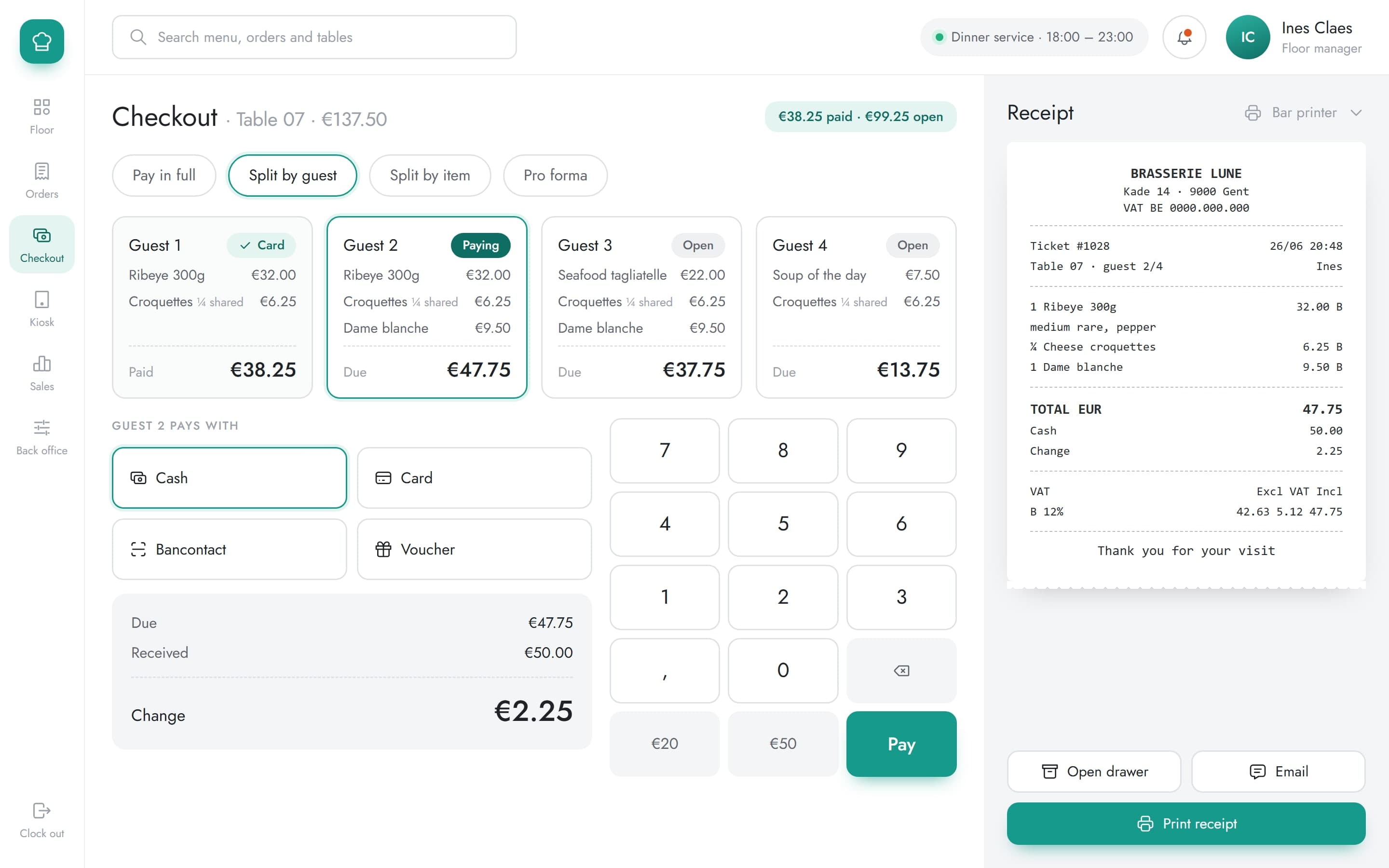 Checkout split by guest with a cash keypad and the receipt preview